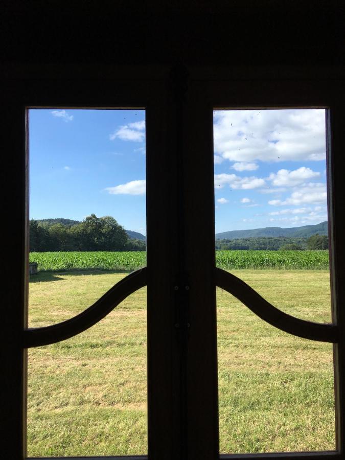 Gite Et Roulotte Dans Les Vosges Remiremont Buitenkant foto